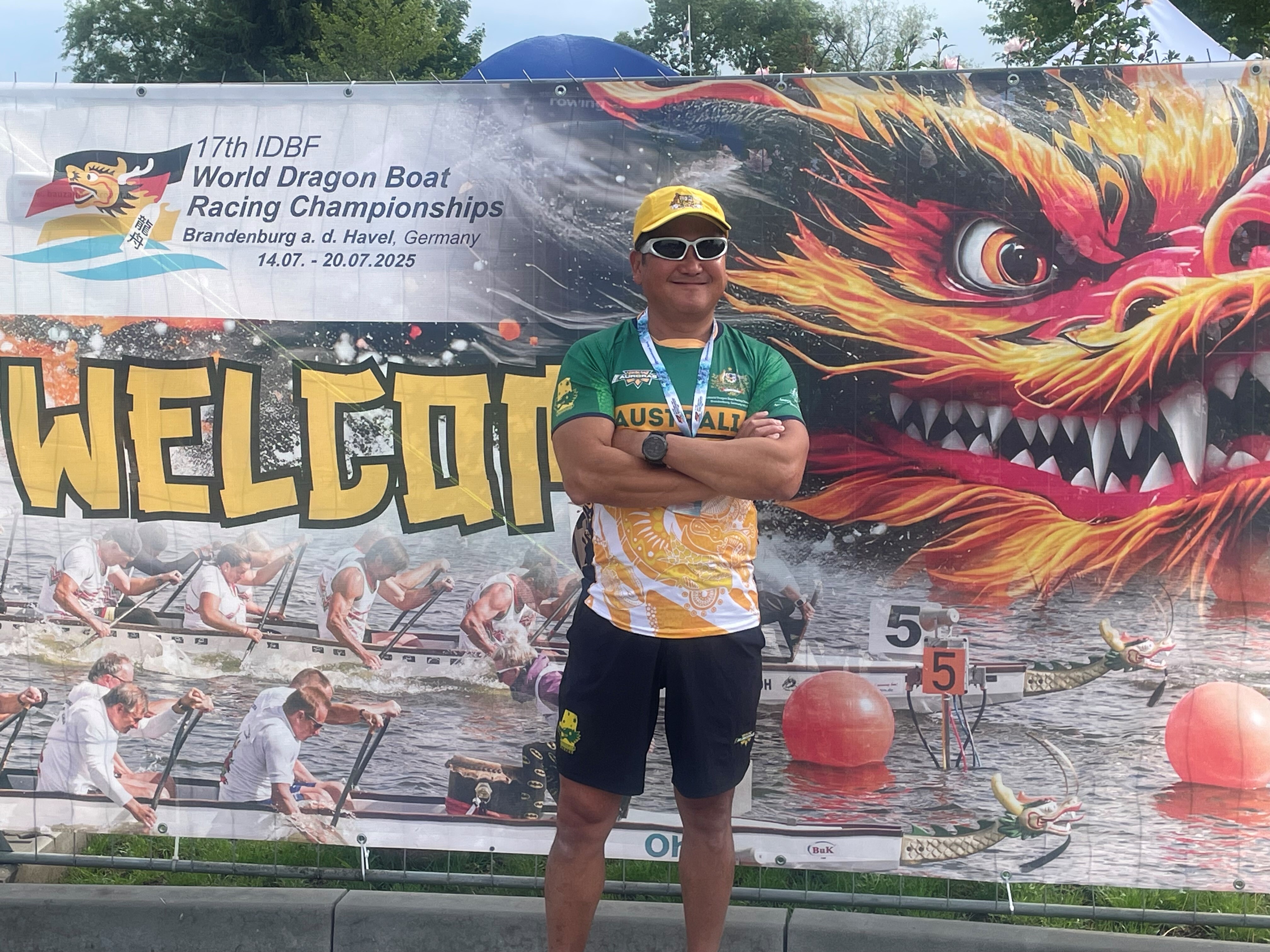 Vi - Volunteer_Dragon Boat Racing